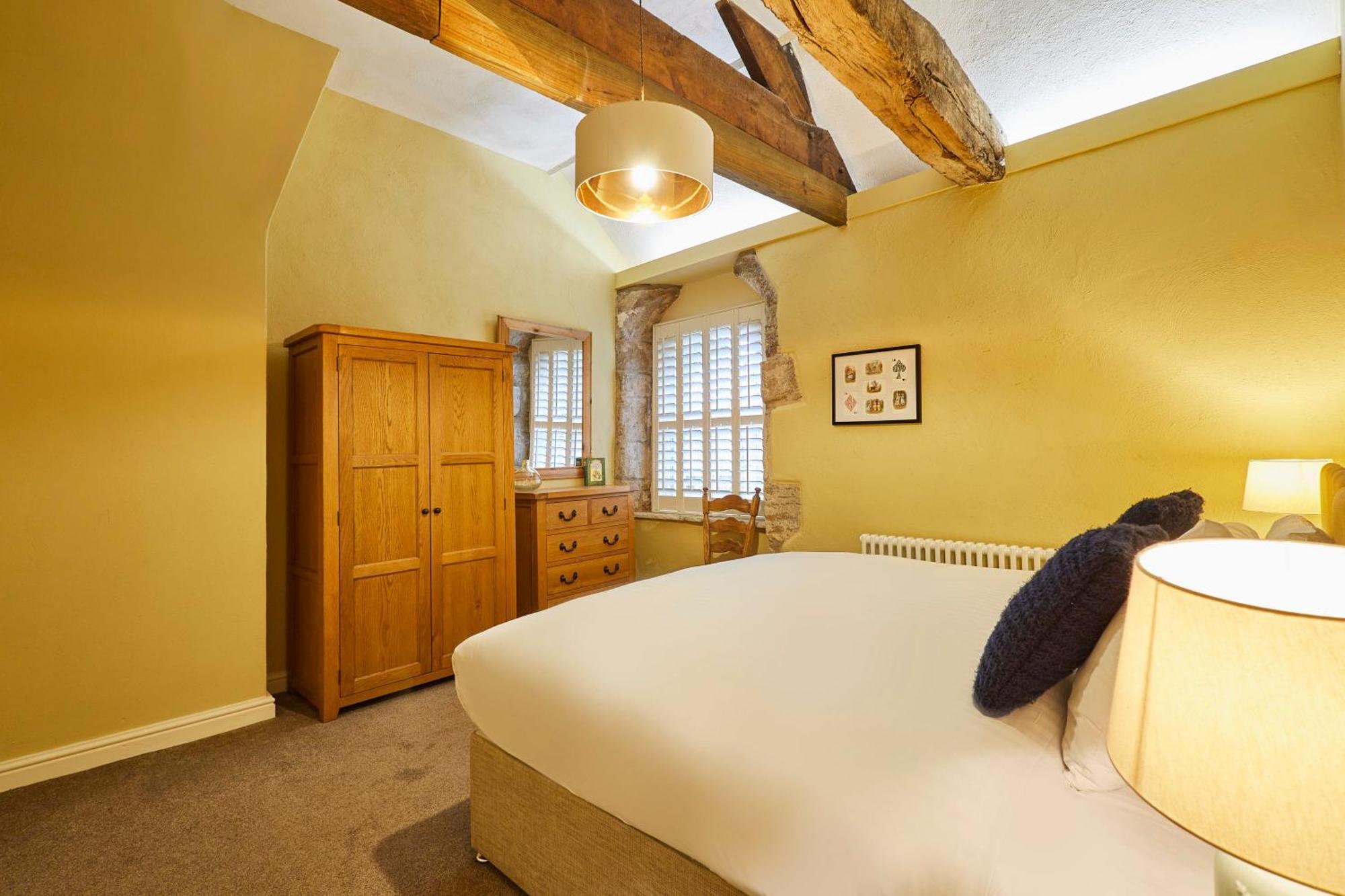 Host & Stay - Tithe Barn Cottages Easington Room photo