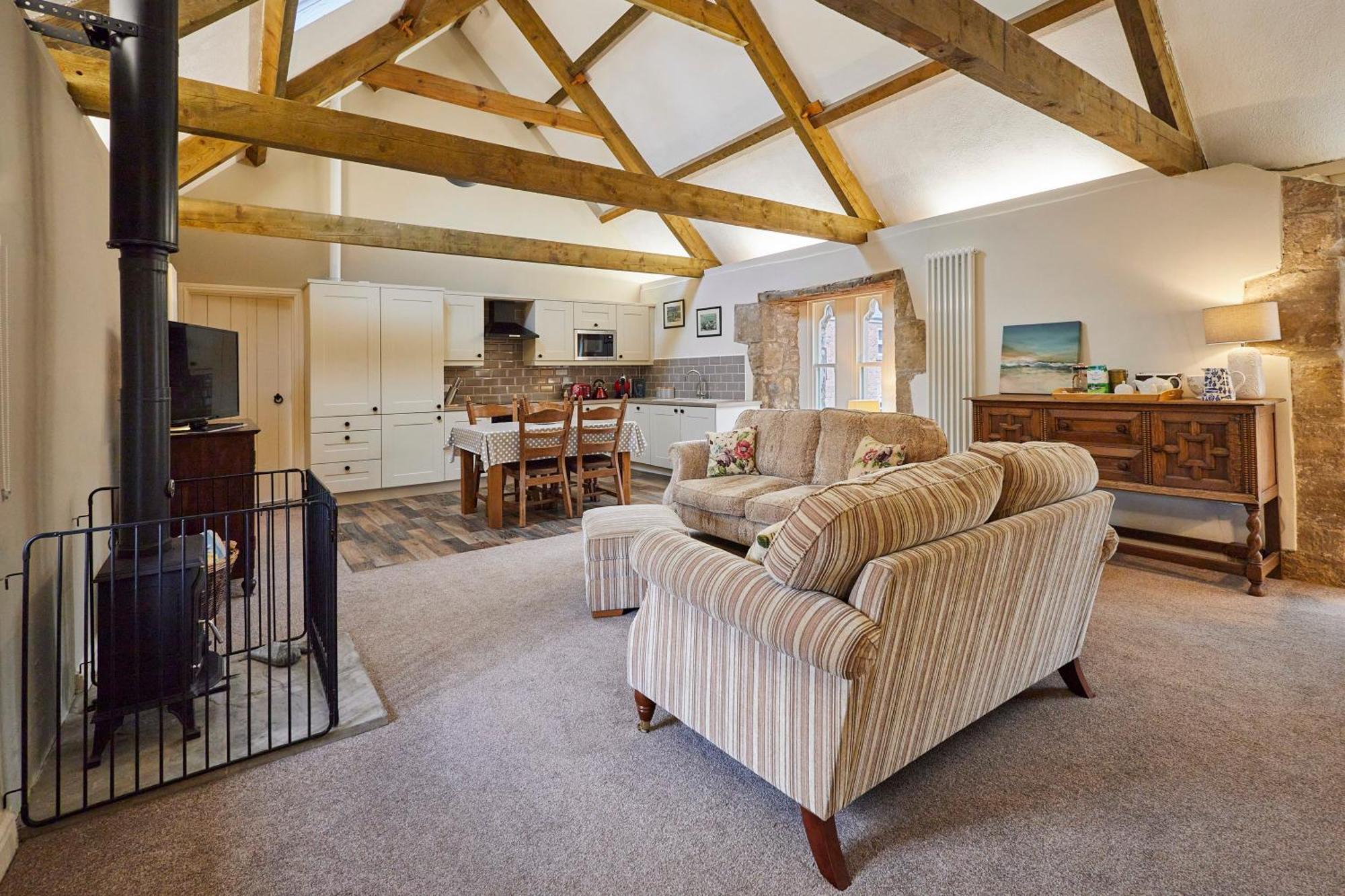 Host & Stay - Tithe Barn Cottages Easington Room photo