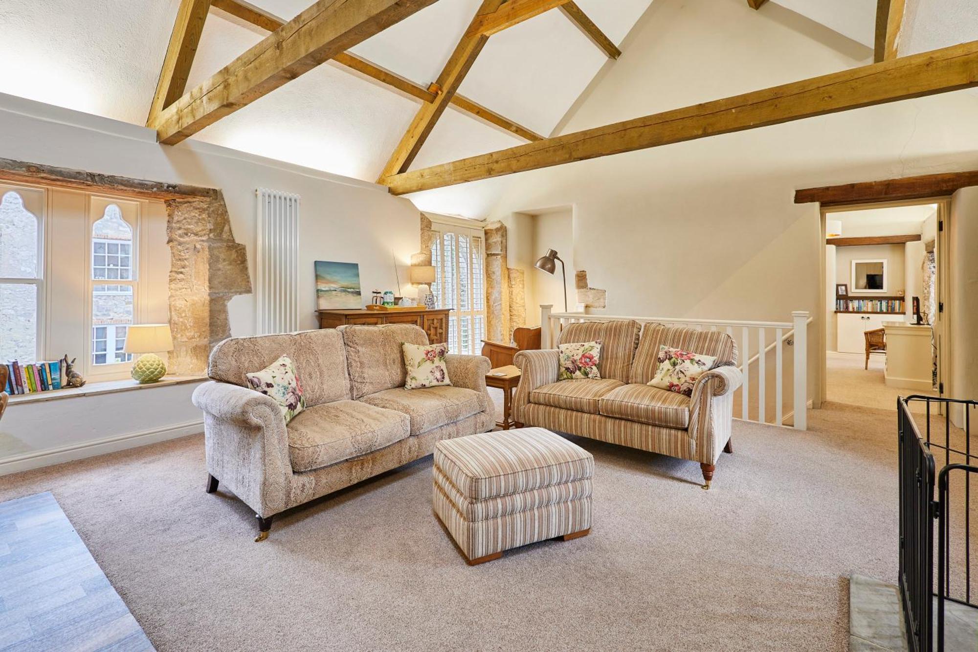 Host & Stay - Tithe Barn Cottages Easington Room photo